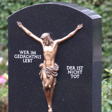 Jesus am Kreuz Steinmetz